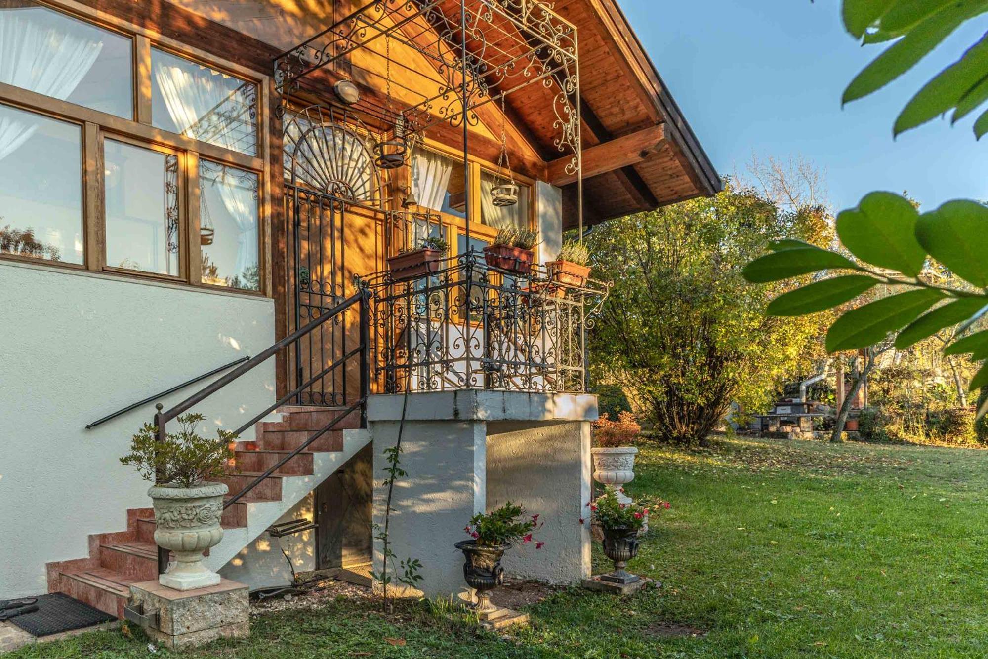 La Villa Del Barone Predaia Exteriör bild